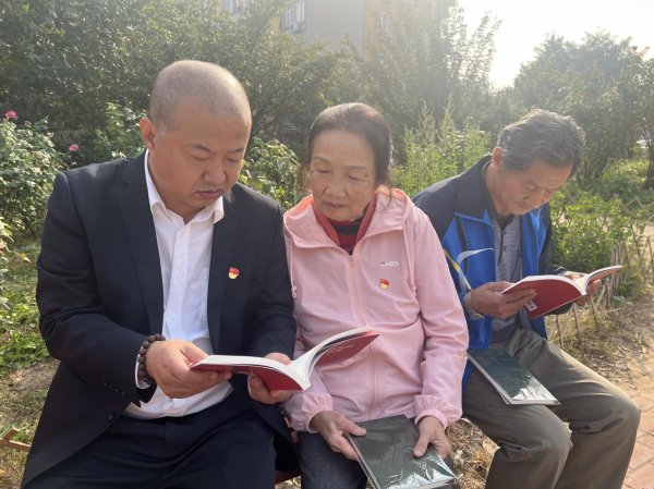 易启胜 情系桑榆赓续荣光中建一局二公司邀您共享美好“银”生