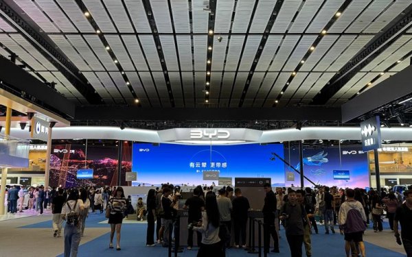 牛金宝配资 成都车展观察｜自主品牌形成“包馆”之势，豪车馆“消失”